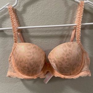 PINK Victoria’s Secret Bra!